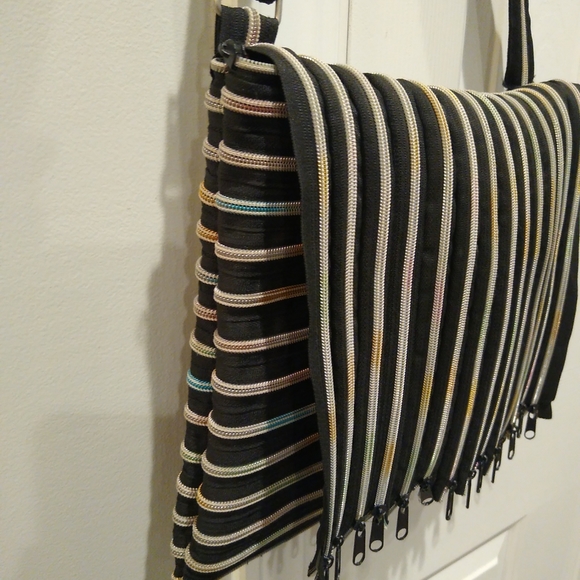 Messenger Multi Zippered Crossbody Fold Over Purse Black Rainbow Adjustable Bag - Picture 4 of 14